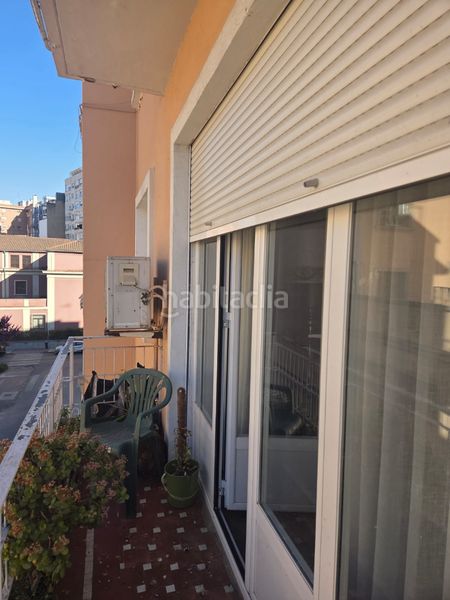 Foto f583fd2e-f4eb-4de6-b263-21c112c4365f. Pis amb xemeneia aparcament a Santa Marina Badajoz