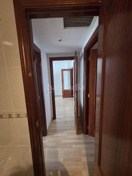 Foto c665d08d-1eed-4e09-950b-85f3fec8f85b. Rent flat with heating parking in Pardaleras Badajoz