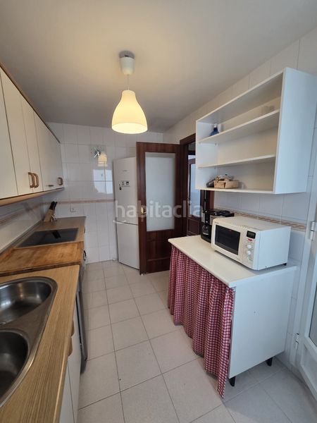 Foto d2dcbeb9-93b2-4565-90ac-f83d3cd24314. Rent flat with heating parking in Pardaleras Badajoz