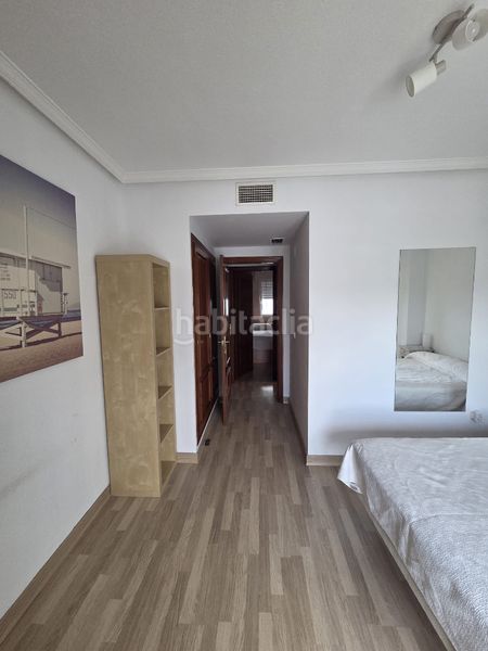 Foto e7fe4d53-b9a5-41f6-82aa-ebb177b542d6. Rent flat with heating parking in Pardaleras Badajoz