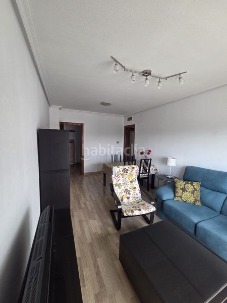 Foto fa1b7c24-adfa-4084-bae4-7036dc659d8a. Rent flat with heating parking in Pardaleras Badajoz
