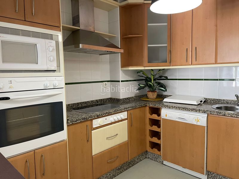 Foto 3f1077d8-304f-41d2-931a-51989595f438. Lloguer pis amb calefacció aparcament piscina a Las Vaguadas Badajoz