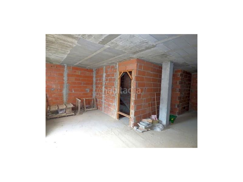 Foto d0acae8f-84cc-4263-a2eb-f5f989b78a1f. Xalet a calle mayor puyarruego 9 a Puértolas