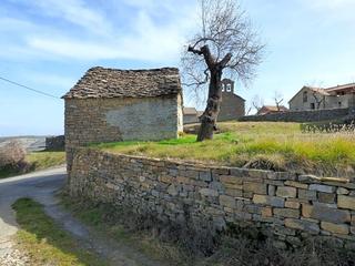 Chalet en Santiago 7. Borda para rehabilitar zona arcusa.