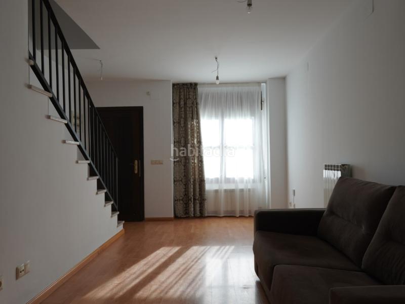 Foto b4fbbc7e-9838-4d50-a3f1-0606784f4694. Casa adosada en calle ribagorza 17 casa adosada con terraza en ainsasobrarbe. en Aínsa - Sobrarbe