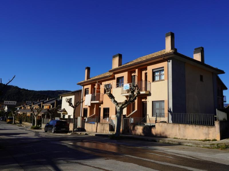Foto d8da6471-eef2-4598-b0ac-fbfc49625033. Casa adosada en calle ribagorza 17 casa adosada con terraza en ainsasobrarbe. en Aínsa - Sobrarbe
