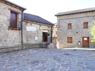 Casa  N/a. Casa con parcela en valle de vió.