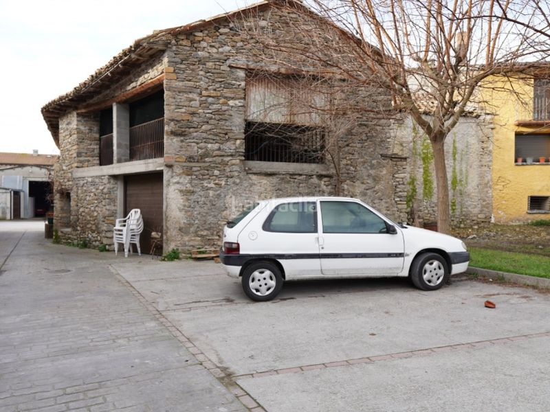 Foto 304b9813-8ee1-4d40-93d2-dd1f52673a41. Edifici a diseminados afueras navarri 1 a Foradada del Toscar