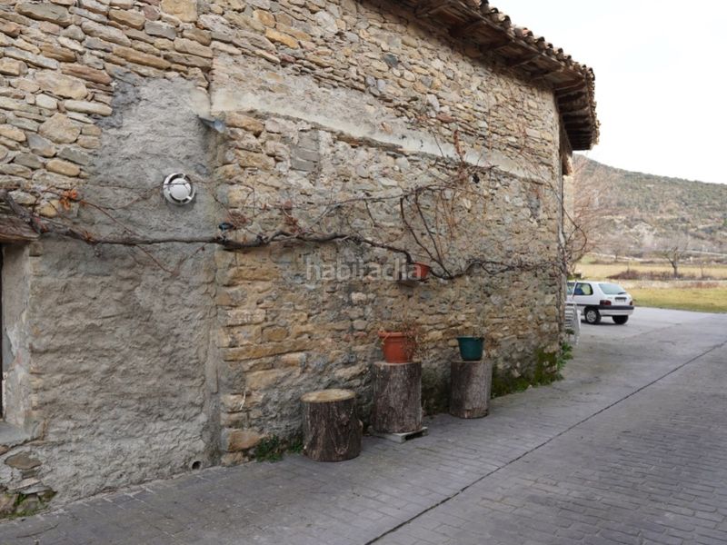 Foto 754d0913-0a54-4254-bc0f-d4b056fbbfe2. Edifici a diseminados afueras navarri 1 a Foradada del Toscar