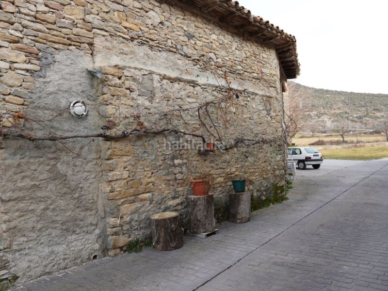Foto d8e52331-c439-4577-a664-791bd56c90a2. Edifici a diseminados afueras navarri 1 a Foradada del Toscar