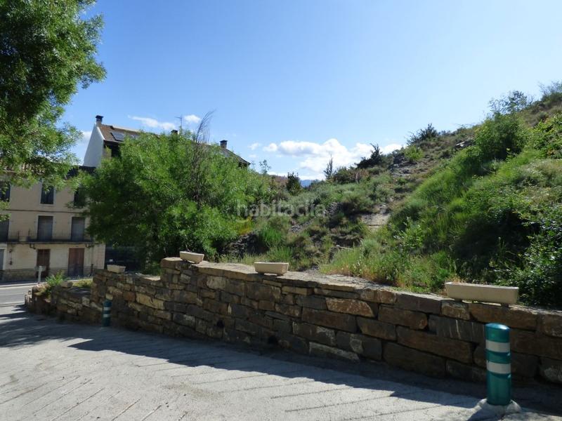 Foto a7e49224-3d27-4d19-b89e-77175463d439. Terreno residencial parcela urbana en ainsasobrarbe en Aínsa - Sobrarbe