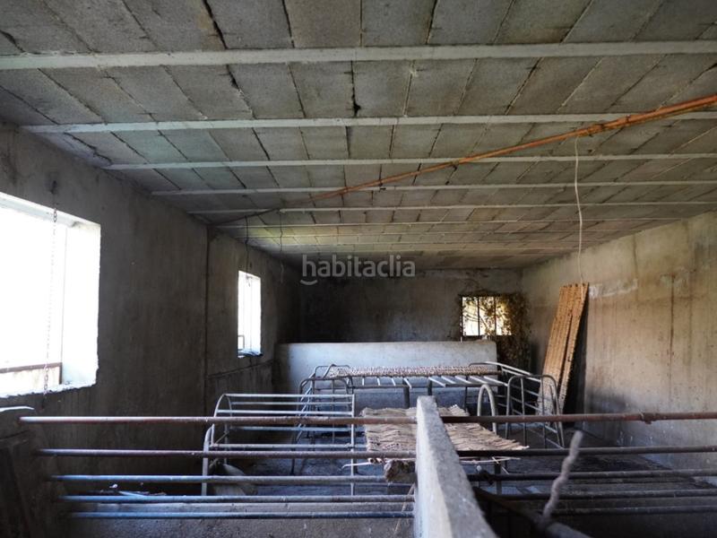 Foto c2757f69-db32-4d58-b5e2-c01d609390ee. Edificio edifiio urbano a rehabilitar con terreno. en Fueva (La)