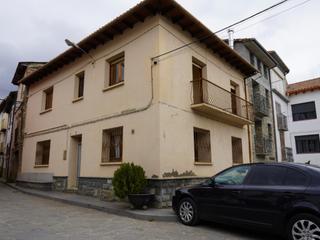 Casa  N/a. Casa en plaza mayor tierrantona