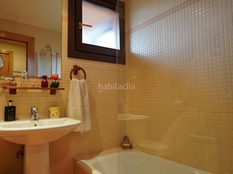 Foto e0bce47b-2f2f-4f56-92a3-a3290f534125. Dúplex amb aparcament a Aínsa - Sobrarbe