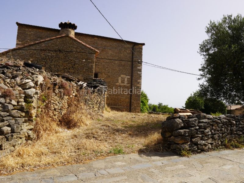 Foto b465cccf-3d6e-4e73-8252-cef11440880a. Casa a calle alta (lecina) 13 a Bárcabo
