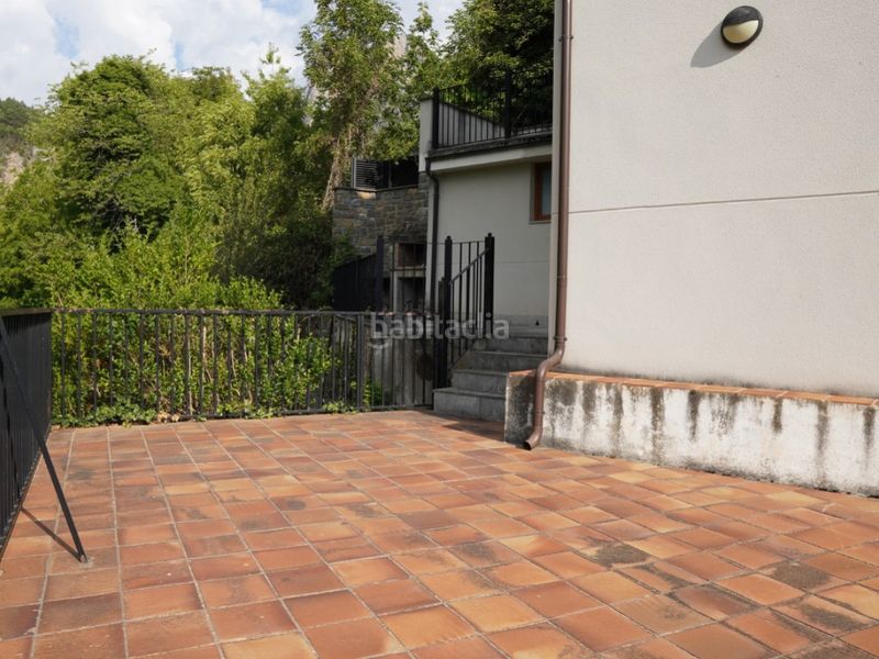 Foto 8bd0690a-9089-4d6f-b33e-f5710ea56776. Casa a calle lafargeta 7 a Bielsa