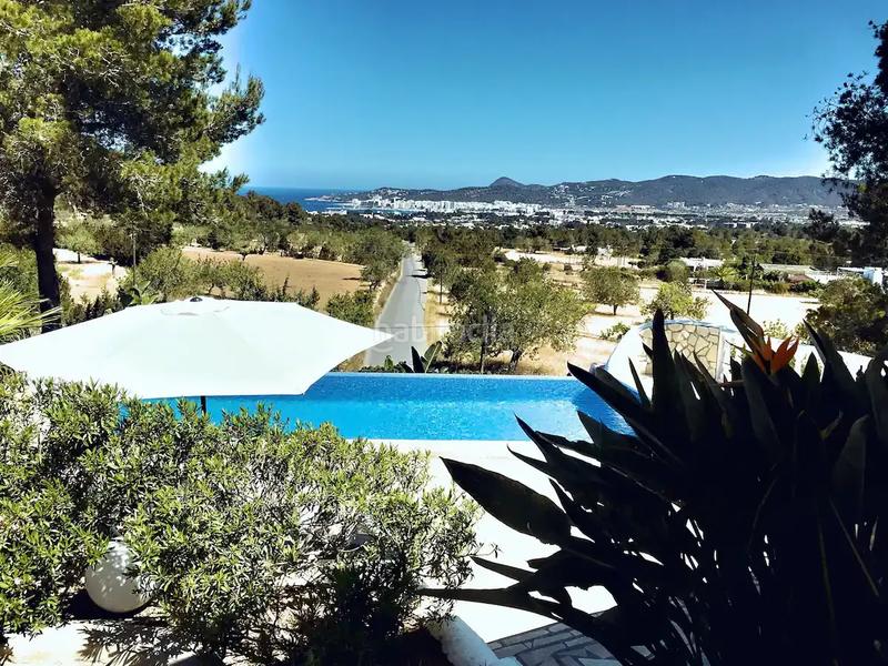 Foto dc1373db-b198-4d88-ab30-5fffdc378c6f. Casa amb calefacció piscina a Cala Vedella-Cala Tarida Sant Josep de sa Talaia