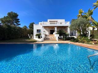 Maison  C. del sol. Beautiful 4 bedroom house located in santa eulalia, ibiza