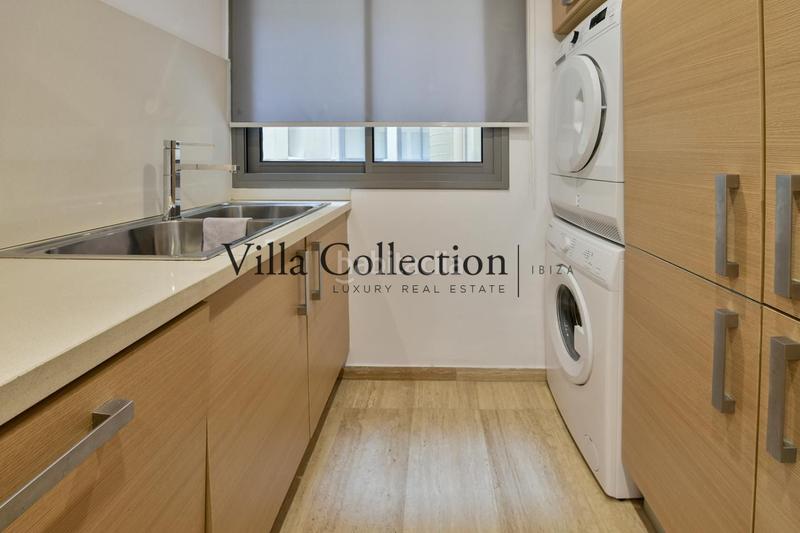 Foto 4f2ecf7c-1208-4ee8-b9f0-10c81b2b0986. Piso  de 3 habitaciones con terraza, y parking en nueva , marina botafoch, en Ibiza