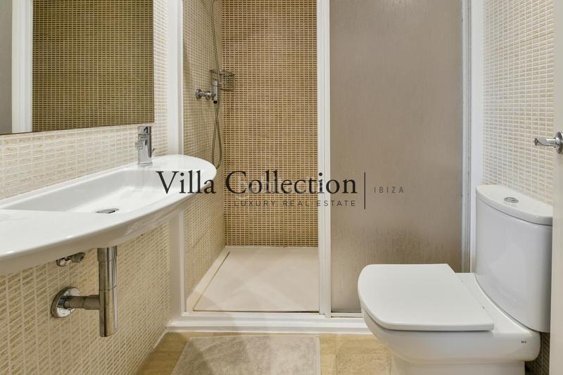 Foto ac4568f1-be0d-43e8-9cac-1e6157122ced. Piso  de 3 habitaciones con terraza, y parking en nueva , marina botafoch, en Ibiza