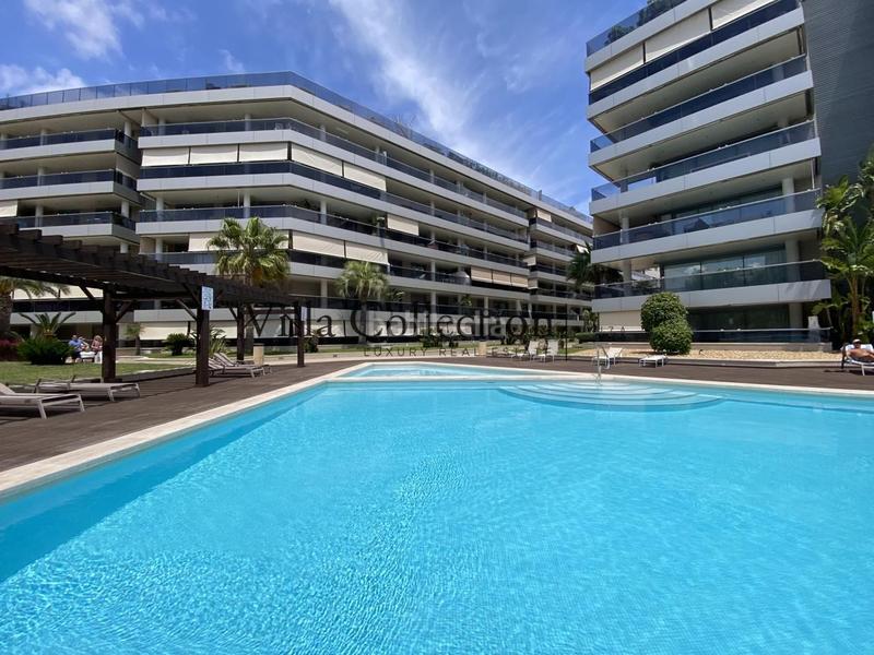 Foto af60c329-5971-41fa-9a75-1833da78d1ff. Piso  de 3 habitaciones con terraza, y parking en nueva , marina botafoch, en Ibiza