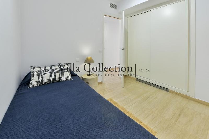 Foto bf7b1546-d823-4daf-8d80-b7f7de908bfc. Piso  de 3 habitaciones con terraza, y parking en nueva , marina botafoch, en Ibiza