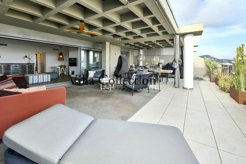 Foto 800403fb-991f-4cf6-b9dd-ee75e85e47b3. Location appartement dans . 8 de agosto 80 dans Marina Botafoc-Talamanca Ibiza