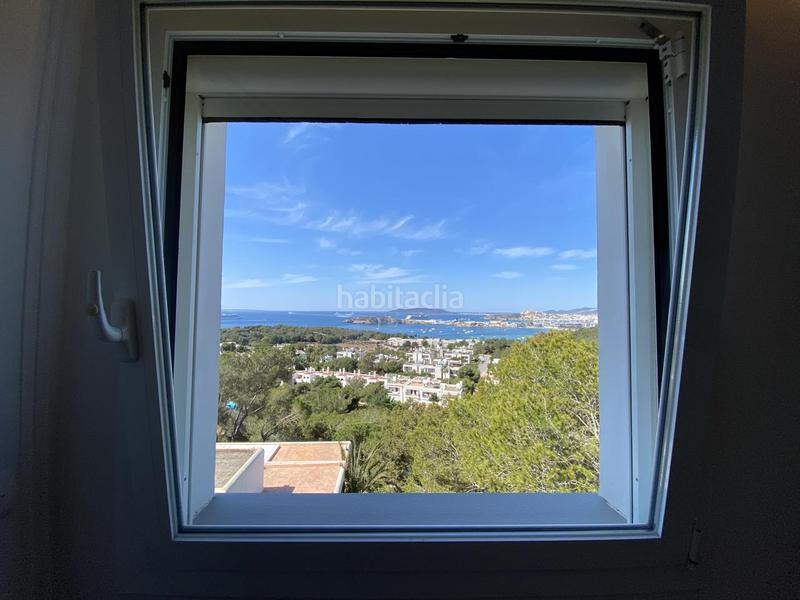 Foto 362a2ba3-6854-4fb1-bdd9-f7c2618e3675. Lloguer casa amb piscina a Cap Martinet Santa Eulària