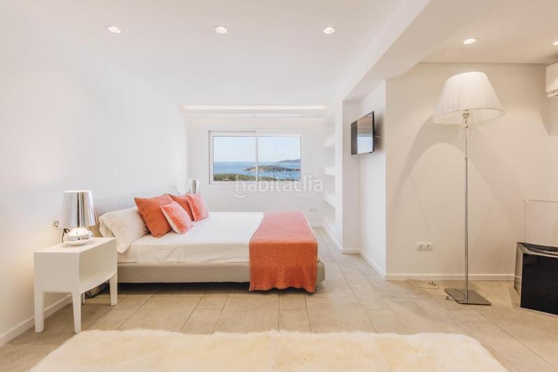 Foto ab631317-27f3-402e-a662-3dbaecef4f77. Lloguer casa amb piscina a Cap Martinet Santa Eulària