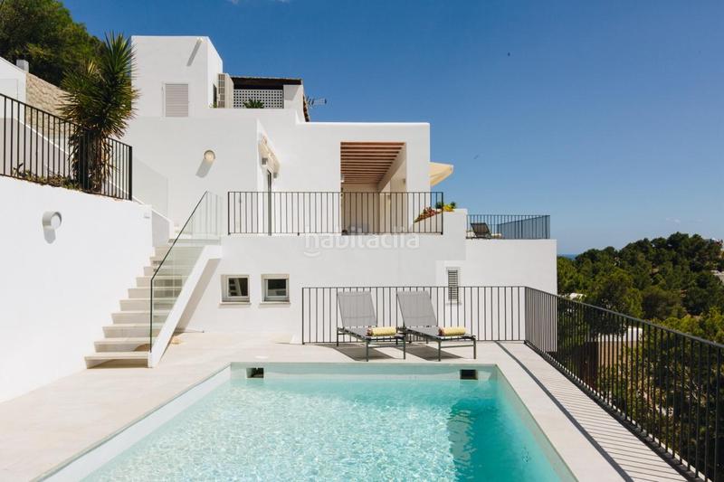 Foto ae6fd1a8-1775-4935-ad97-dcde84427bb5. Lloguer casa amb piscina a Cap Martinet Santa Eulària