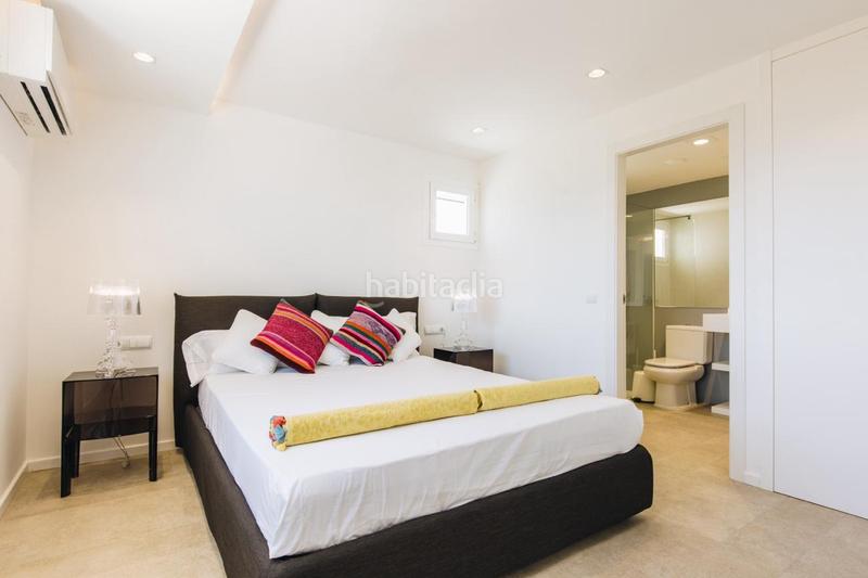 Foto b182e2c2-58dd-4eca-85fd-d602ad742ba5. Rent house with pool in Cap Martinet Santa Eulària