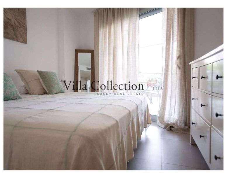 Foto d3430a9a-5e1f-4643-abf7-22162575e905. Location appartement avec parking piscine dans Ses Figueretes - Platja d'en Bossa - Cas Serres Ibiza