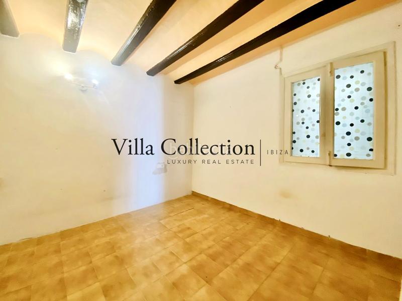 Foto 1784e7c7-e424-45c3-9a55-debe0f66eb92. Piso apartamento en venta dalt vila en Dalt Vila-La Marina Ibiza