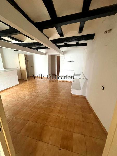 Foto a25dc2a8-7f44-458e-a05b-02cd8e242322. Piso apartamento en venta dalt vila en Dalt Vila-La Marina Ibiza