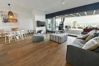 Pis  . 8 de agosto. Ático de lujo en venta en marina botafoch  vistas panorámicas al