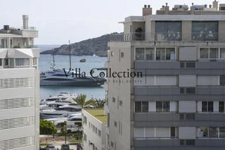Piso  . 8 de agosto. Ático de lujo en venta en marina botafoch  vistas panorámicas al