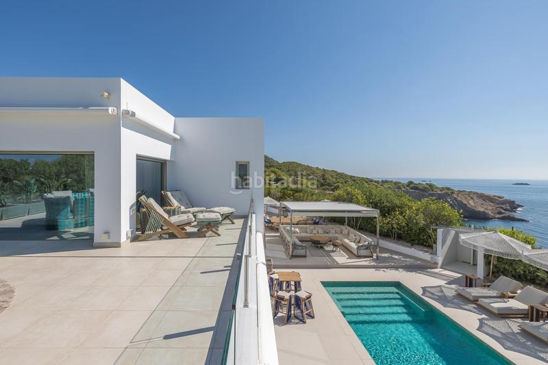 Foto 021d255f-3640-4628-84ad-634c7eb497d3. Alquiler casa villa de lujo en alquiler anual Cap Martinet en Santa Eulària