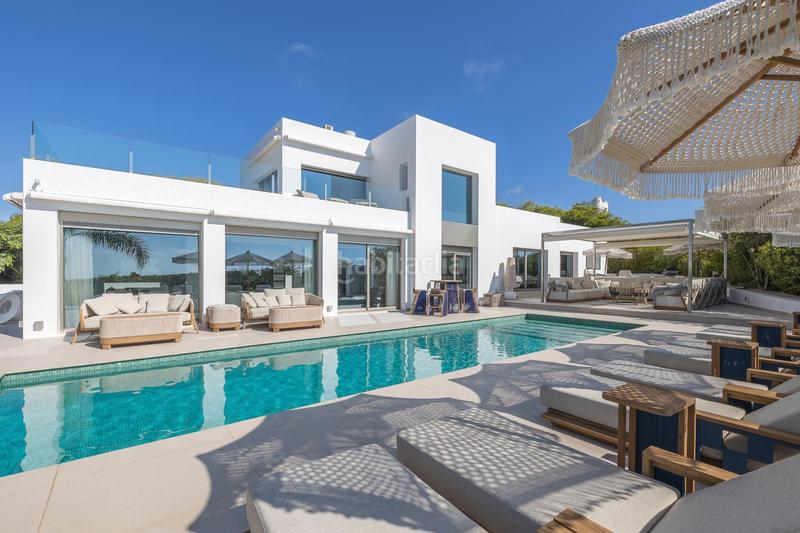 Foto 7dc5e656-ed4c-436e-be0c-5822c6ba469b. Alquiler casa villa de lujo en alquiler anual Cap Martinet en Santa Eulària