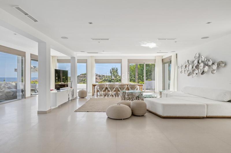 Foto a4c337f2-7234-4e0f-bd5b-f93ca78a20dd. Alquiler casa villa de lujo en alquiler anual Cap Martinet en Santa Eulària