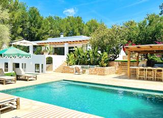 Location Maison  Benirras. Villa de lujo en ibiza en alquiler anual  finca ibicenca totalme