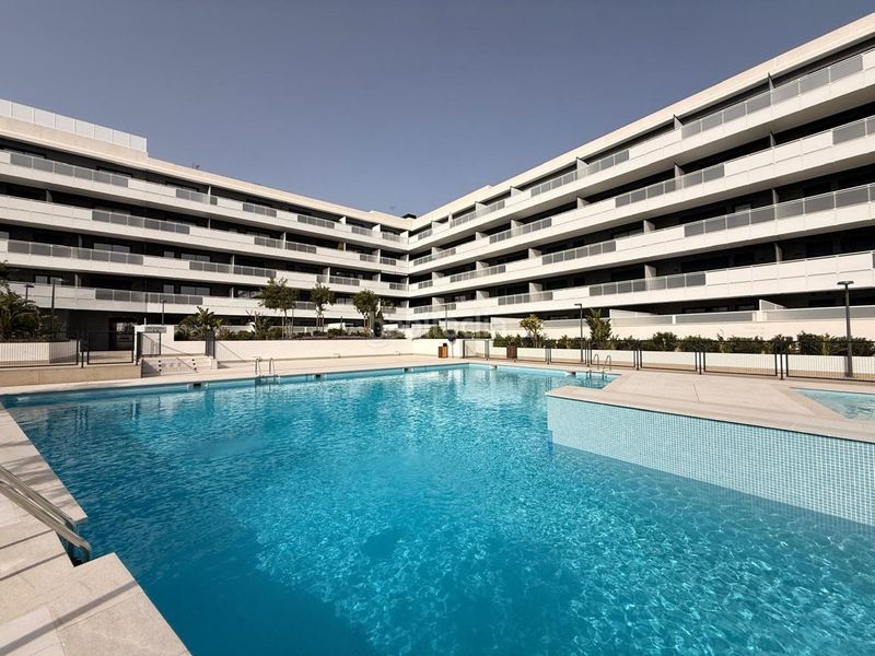 Foto 947799a1-2d4b-443b-9448-8ff2272854d7. Miete erdgeschoss mit parking in Ses Figueretes - Platja d'en Bossa - Cas Serres Ibiza