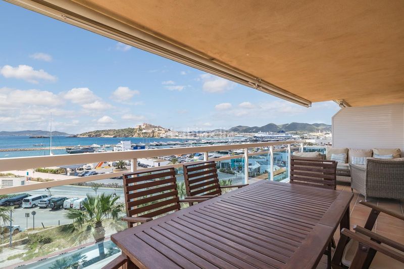 Foto 0ffa9117-073f-41c3-9512-57833718f4cc. Pis a de s'illa plana 2 a Marina Botafoc-Talamanca Ibiza