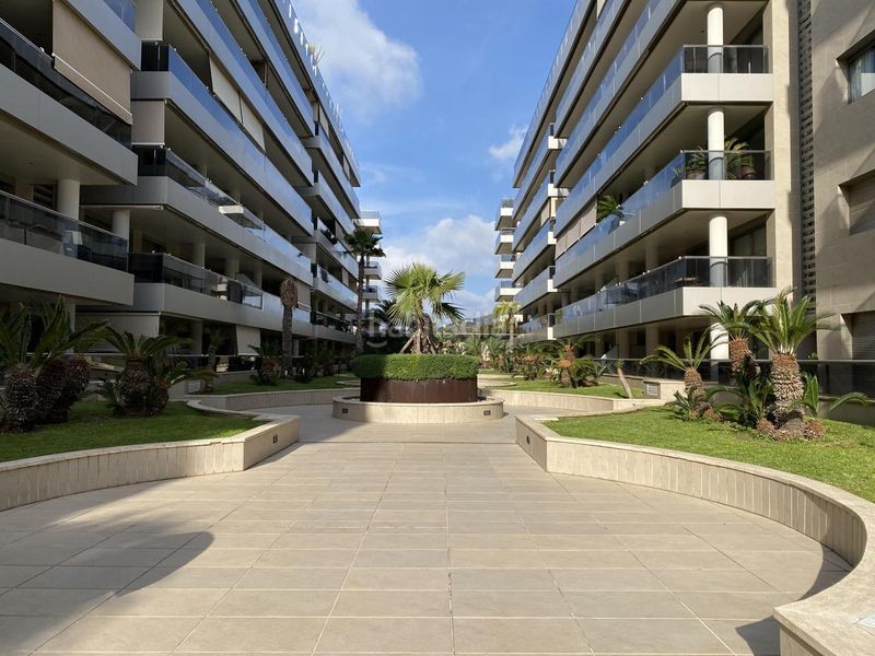 Foto 4caaa33d-41ec-4eba-8cd0-e61447a791bc. Flat with parking in Marina Botafoc-Talamanca Ibiza