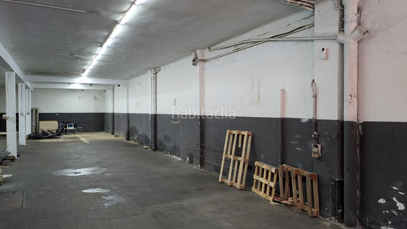 Foto 789c0928-9406-40f6-b385-b80a6f9f72e1. Nau industrial a carrer de santander 73 a Bon Pastor Barcelona