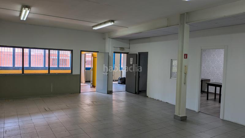 Foto 8b9ce483-2872-48c5-9068-de569a51a873. Nau industrial a carrer de santander 73 a Bon Pastor Barcelona