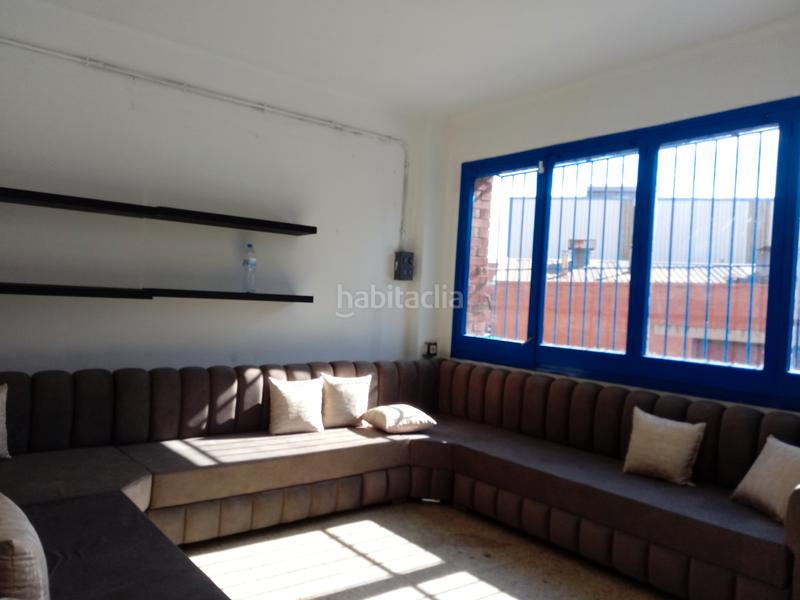 Foto c9ed137a-6218-4621-933b-2d29f7a2d836. Nau industrial a carrer de santander 73 a Bon Pastor Barcelona