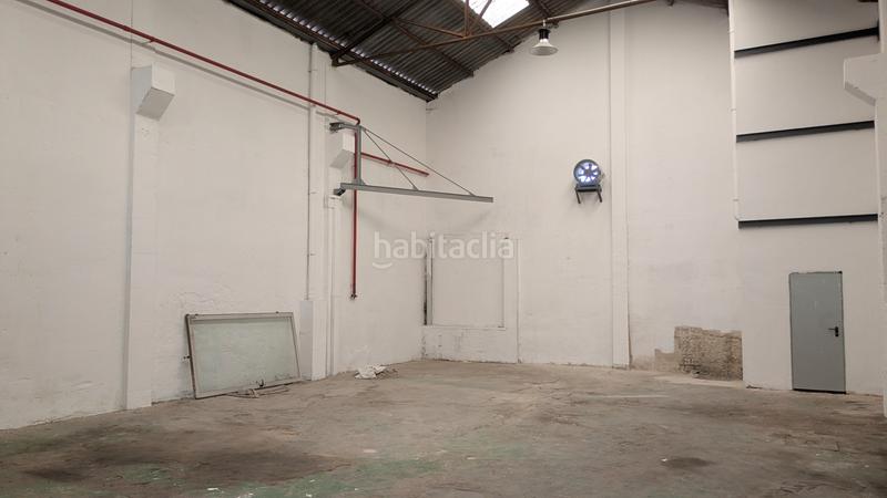 Foto 5cf8124a-c5de-4ce2-9eeb-e40ddee16870. Lloguer nau industrial a carrer de santander 73s a Barcelona