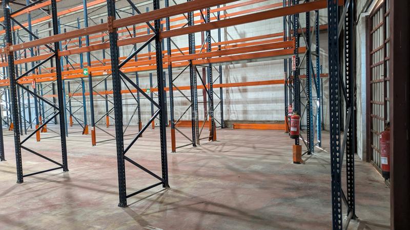 Foto 0cc548e7-935c-4c7d-aa34-9d8edcede86d. Rent industrial building in carrer de la forja 7 in Gavà