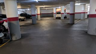 Aparcament cotxe a Carrer de los Castillejos 301