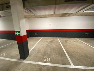 Rent Car parking in Ramon mas 53. Plaza de parking en alquiler en volpelleres